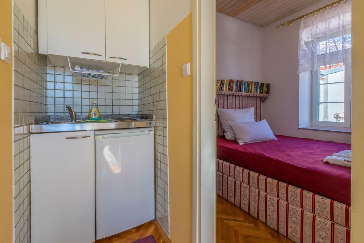 Goga Apartment Selce Bagian luar foto